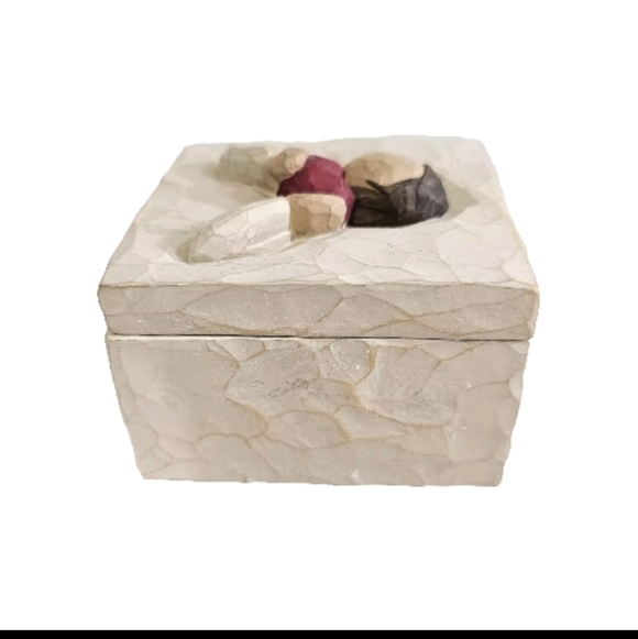 Willow Tree Square Keepsake Trinket Love Box by Lordi From the Heart 2003 - Picture 4 of 13